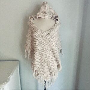 Cream Knit Hooded Faux Fur Accent Fringe Hem Poncho Cape, Small, Bohemian Knit